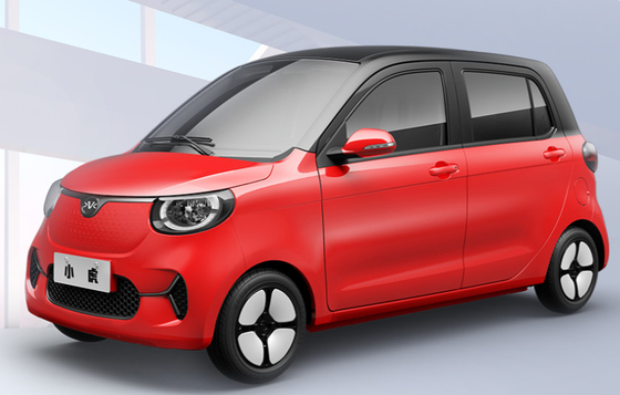 2440mm Wheel Base EV Electric Car 5 أبواب 4 مقاعد مع بطارية ليثيوم ثلاثية