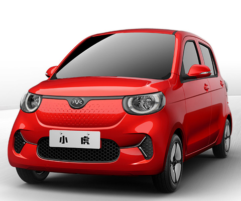 2440mm Wheel Base EV Electric Car 5 أبواب 4 مقاعد مع بطارية ليثيوم ثلاثية