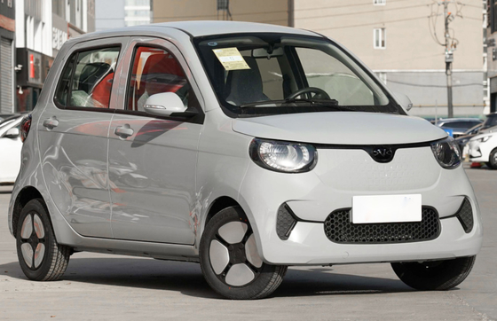 LHD Steering EV سيارة كهربائية 4 مقاعد مع مسافة قيادة طويلة 205 كم