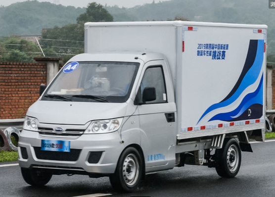 30 / 60KW EV شاحنة كهربائية نوع المقصورة شاحنة كهربائية خفيفة