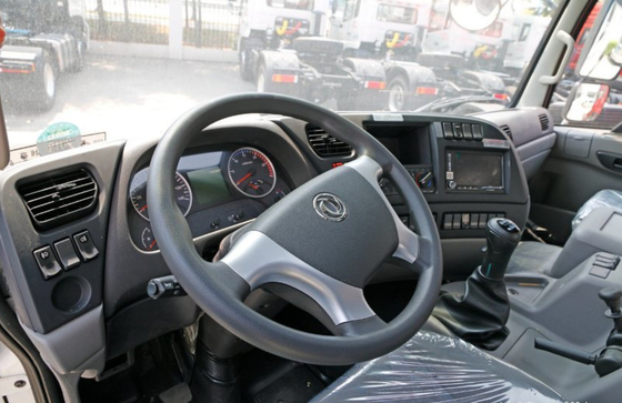 LHD / RHD 4x2 Driving Tractor Trailer شاحنة 7 طن 340 حصان