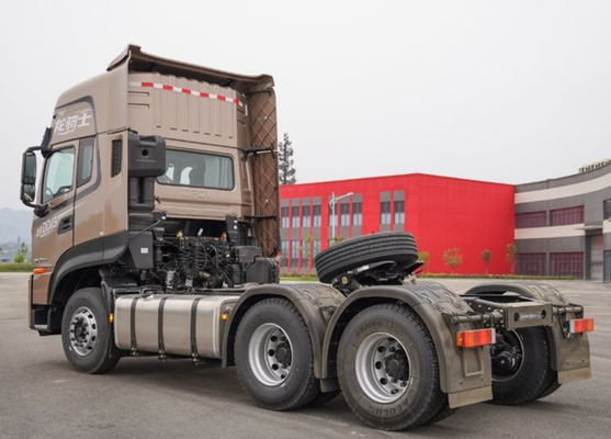 شكل قيادة 6 × 4 شاحنات Cng شديدة التحمل 470hp Euro V مستوى Emssioni